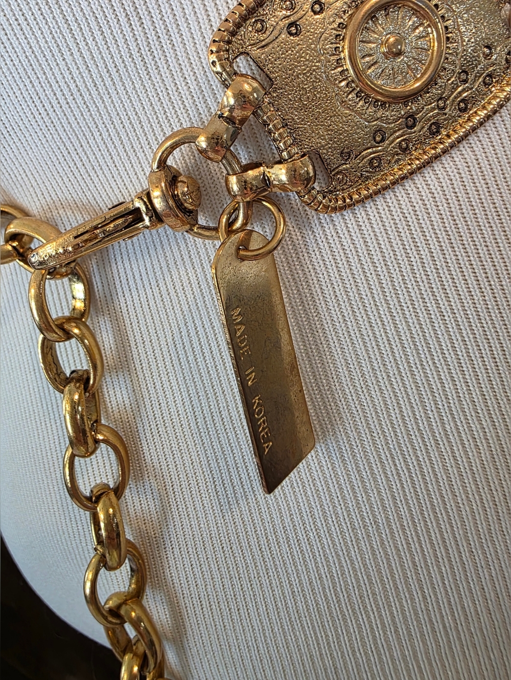 Vintage New York Studio Made in Korea Medallion Gold Metal Belt Adjustable Artsy - Picture 6 of 9